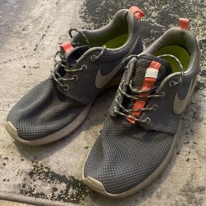 Nike Roshes